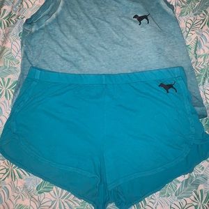 Victoria Secret Pink Sleep outfit